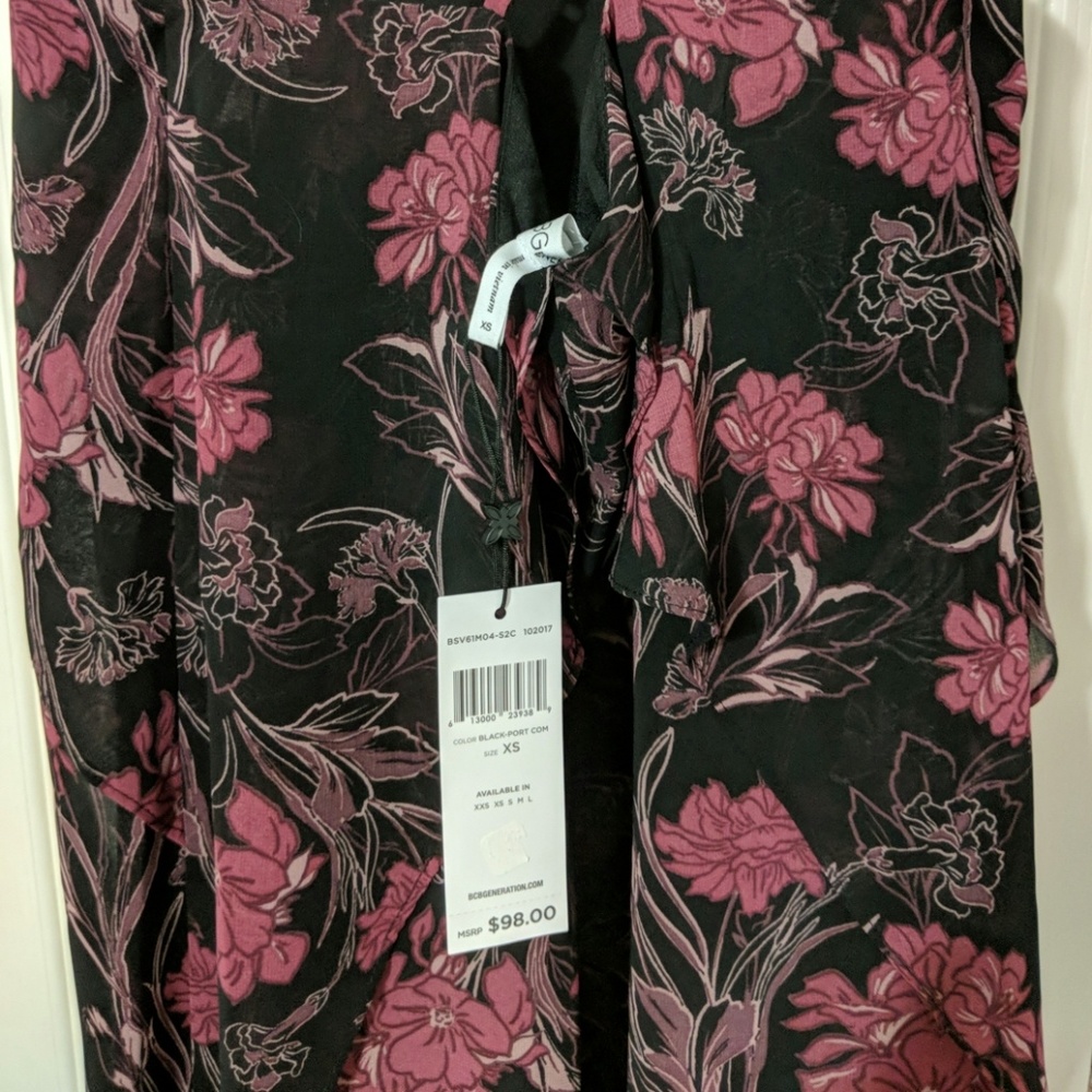 Dress. - Picture 3 of 3